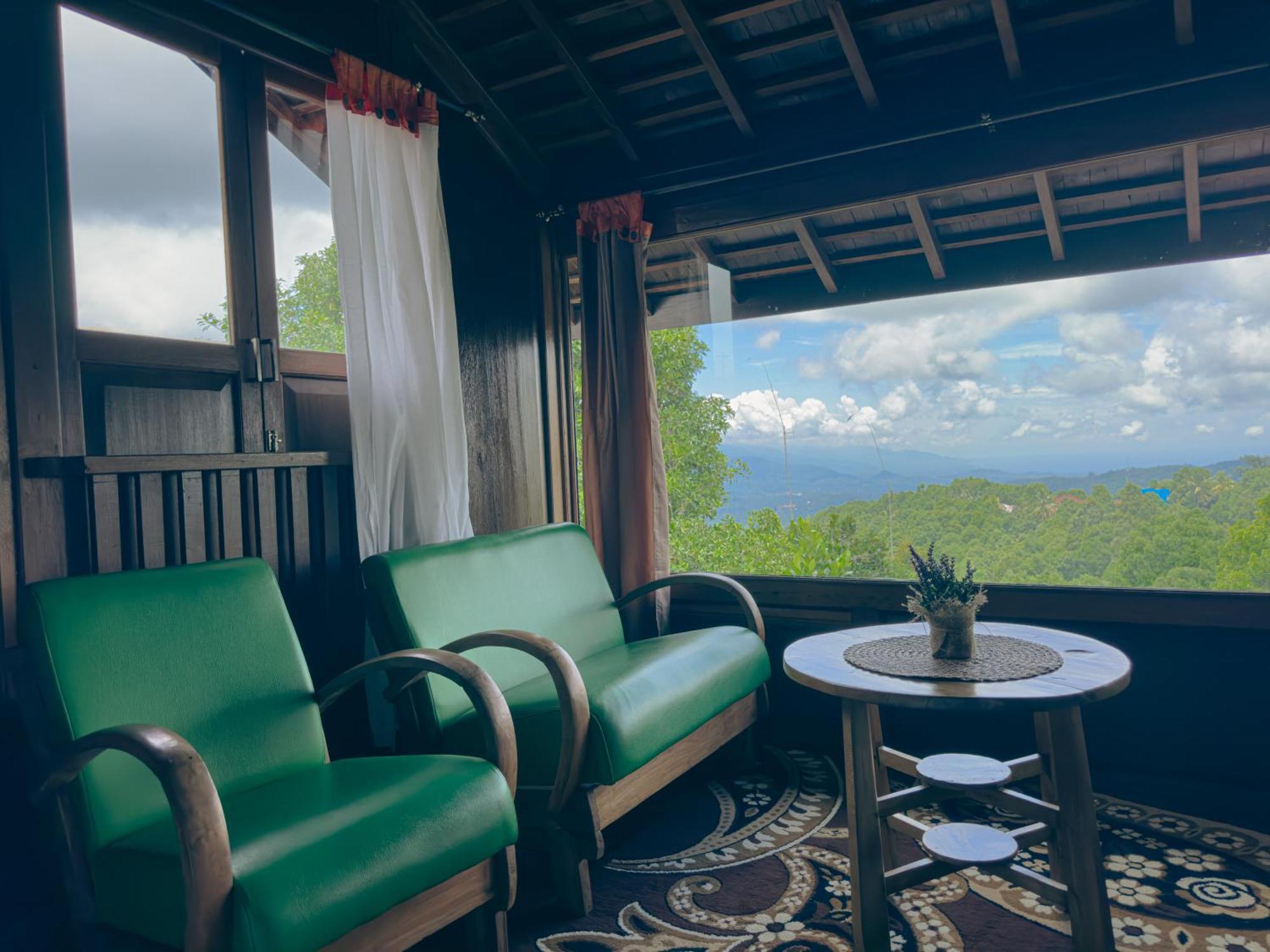 Munduk Tjeraki House Guest House ภายนอก รูปภาพ