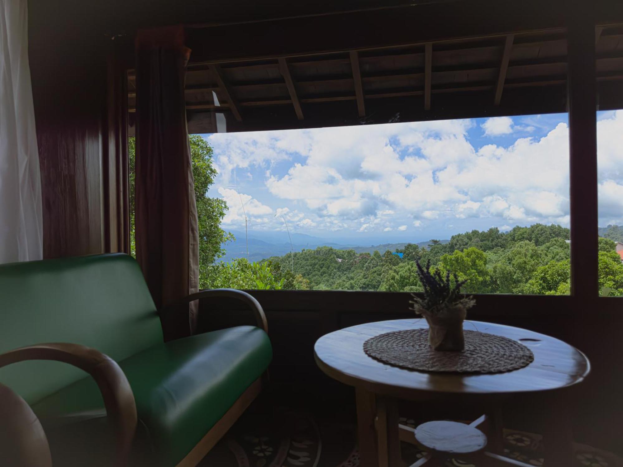 Munduk Tjeraki House Guest House ภายนอก รูปภาพ