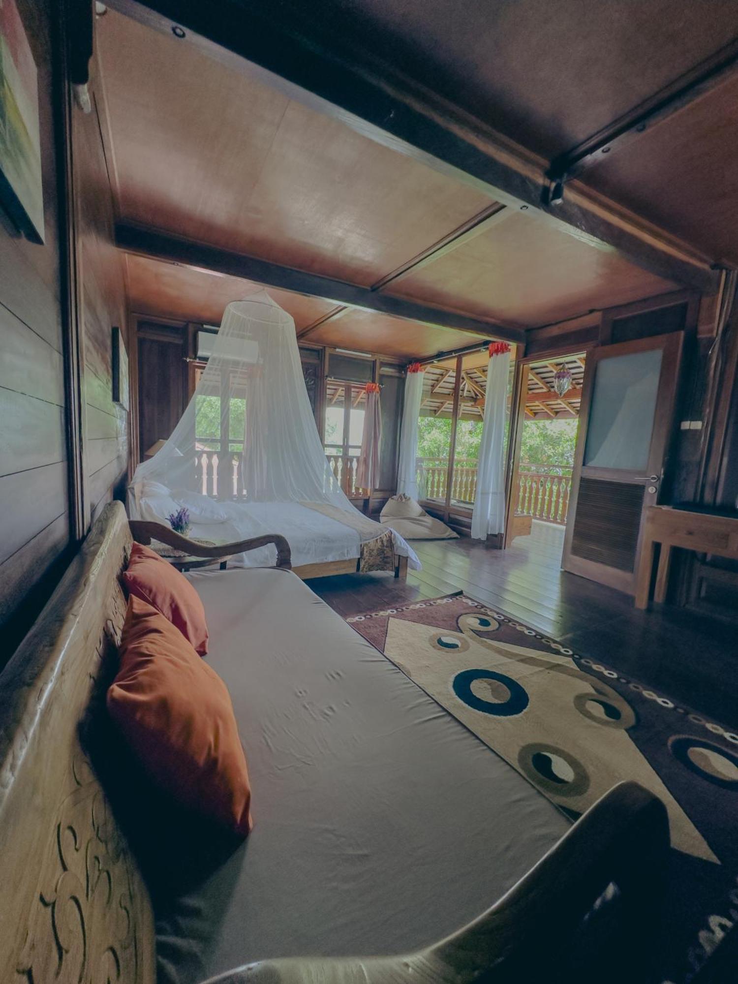 Munduk Tjeraki House Guest House ภายนอก รูปภาพ